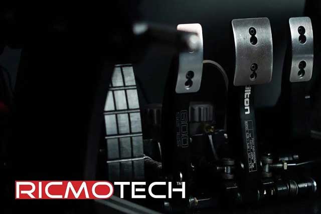 The 7 Best Sim Racing Wheel Brands: 4. Ricmotech (RealGear)