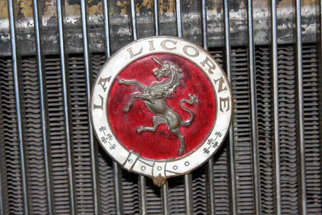 horse logo car
