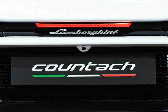 How Did These 8 Famous Sports Cars Get Their Names: 4. Lamborghini Countach