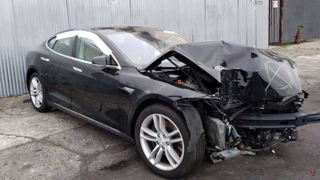 Insurance Companies Are More Willing To Pay Out For New Teslas Than For Repairs